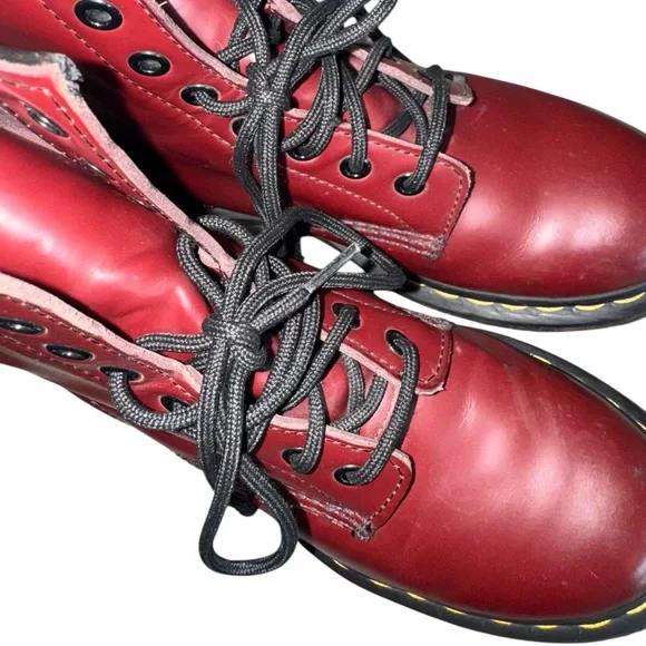 Dr. Martens Air Wair 1460 Smooth Leather Lace Up Boots Cherry Red Grunge Sz 7 - Picture 12 of 16